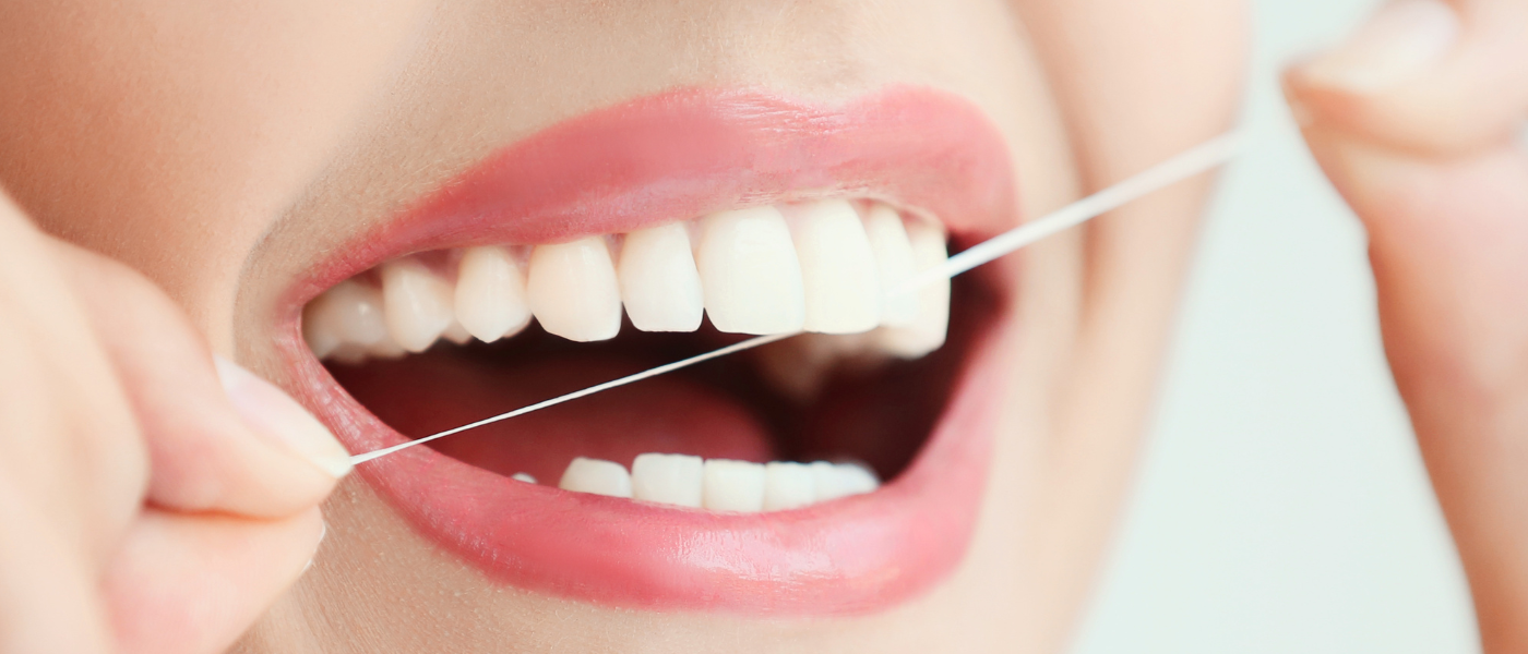 Zahnzwischenräume richtig reinigen, Munddusche, Interdentalbürste, Zahnseide
